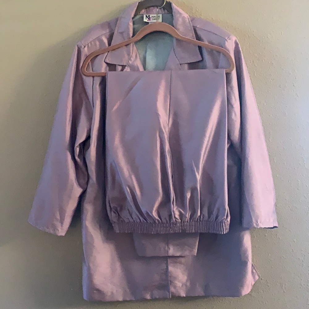✅MAGGIE SWEET 2 PIECE CARDIGAN STYLE COAT & PANTS IN A BEAUTIFUL PURPLE LAVENDER